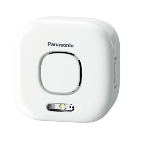 Panasonic KX-HNS105FXW Unutrašnja sirena sistema Smart Home. Prilikom aktivacije, sirena proizvodi bleskajuće svetlosne signale i glasan zvuk 