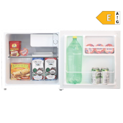 Vivax MF-45E Mini bar kapacitata 43L, energetski razred: E namenjen je onima koji imaju malo prostora i veliku potrebu za hlađenjem namirnica.