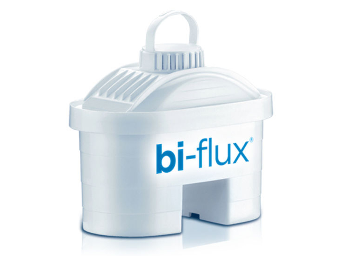 Laica F0M Univerzalni bi-flux filter kapacieta 150 L / 1 mesec filtrirane vode, pogodan je za LAICA bokale za filtriranje vode.