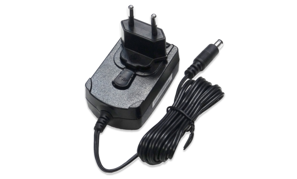 Snom PSU 10W Adapter za napajanje Snom Sip telefona, ukoliko se telefoni ne napajaju putem PoE ili im je potrebno dodadno napajanje zbog dodatnih konzola.  